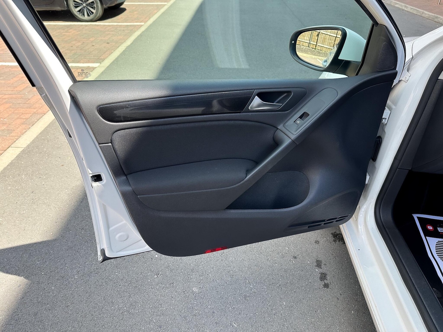 Used Volkswagen Golf 2013 for sale - 77925398: Photo 29