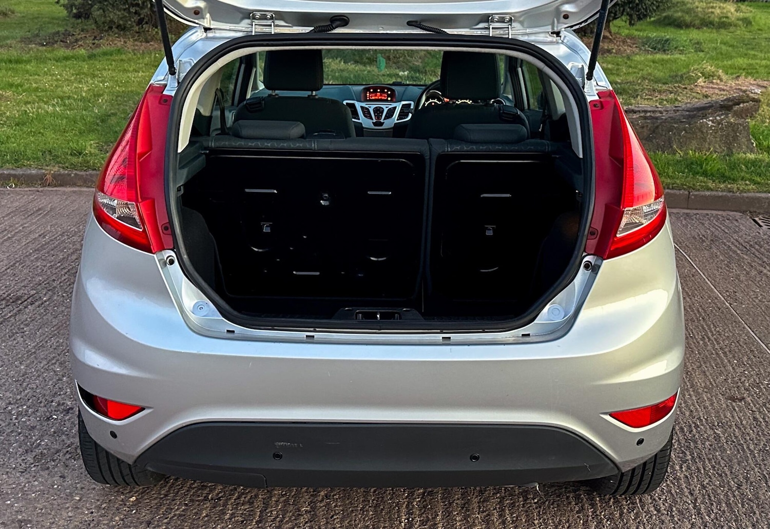 Used Ford Fiesta 2011 for sale - 77229475: Photo 27