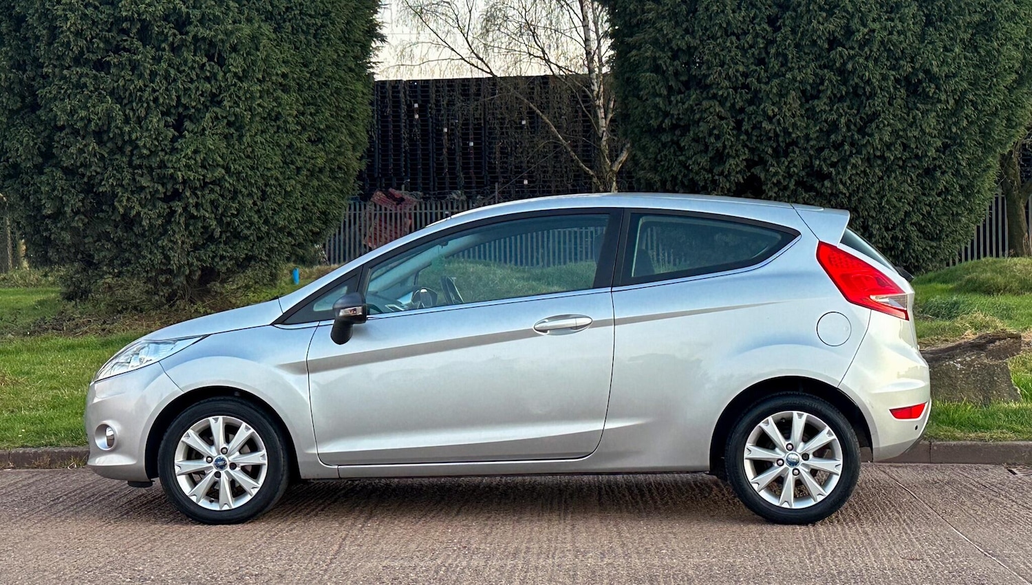 Used Ford Fiesta 2011 for sale - 77229475: Photo 6