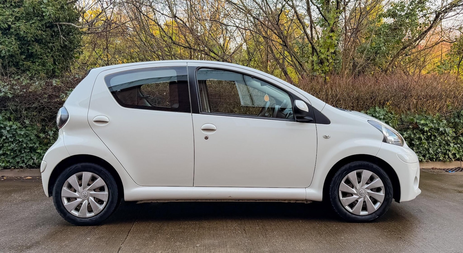 Used Toyota AYGO 2014 for sale - 76926827: Photo 11