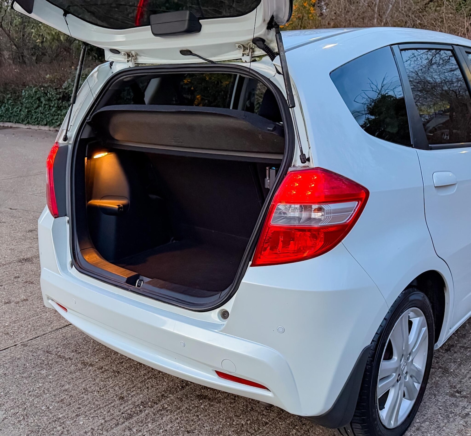 Used Honda Jazz 2014 for sale - 76913879: Photo 24