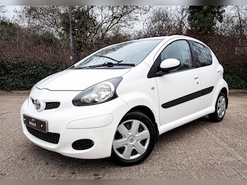 Used Toyota AYGO 2010 for sale - 77330534: Photo