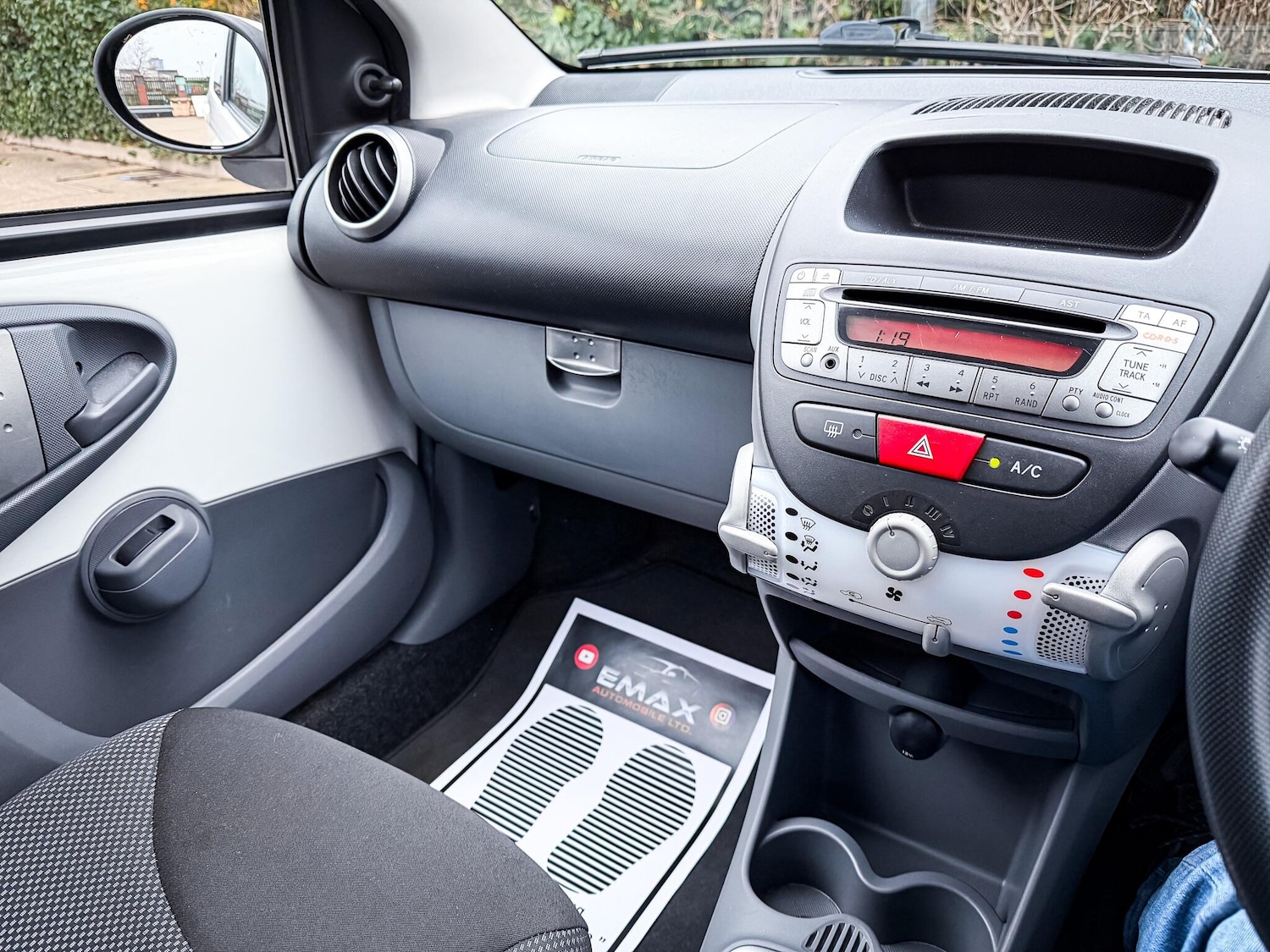 Used Toyota AYGO 2010 for sale - 77330534: Photo 21