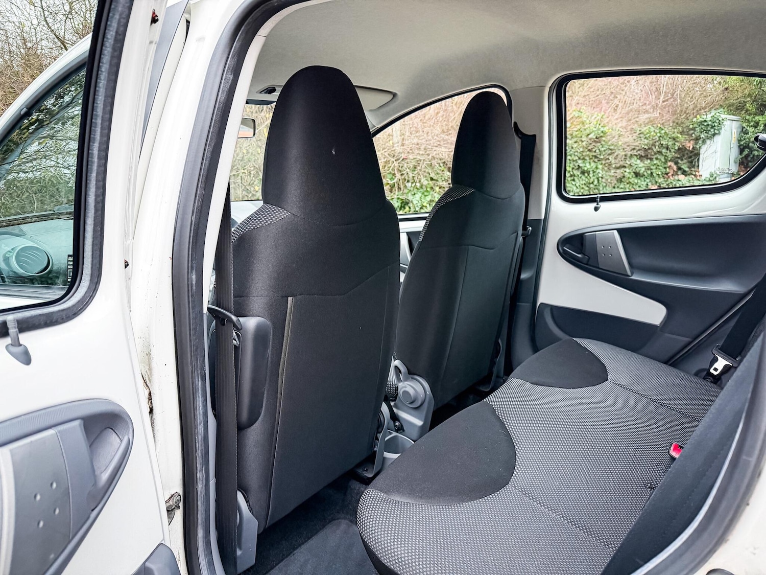 Used Toyota AYGO 2010 for sale - 77330534: Photo 22