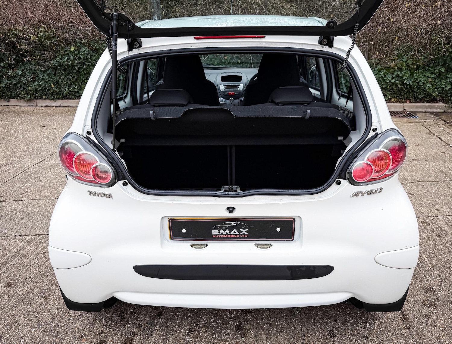 Used Toyota AYGO 2010 for sale - 77330534: Photo 29