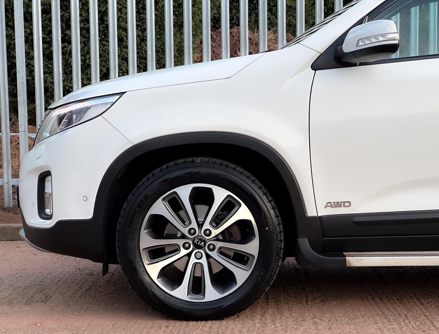 Used Kia Sorento for sale - 76899013: Photo 16