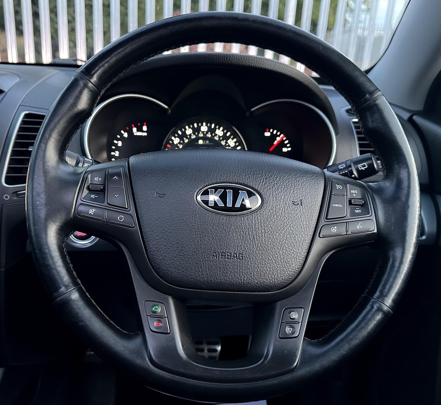 Used Kia Sorento for sale - 76899013: Photo 28