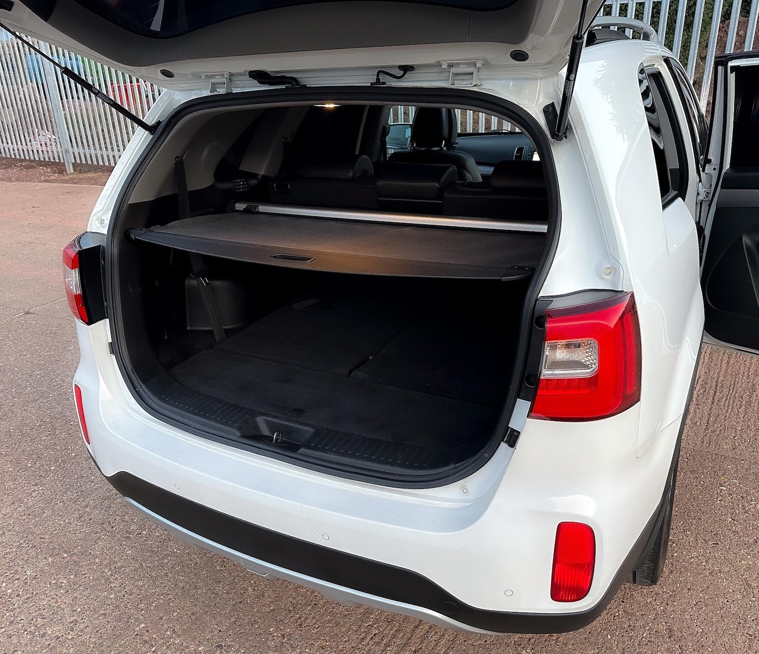 Used Kia Sorento for sale - 76899013: Photo 38