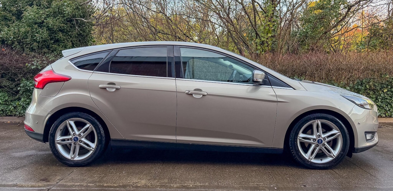 Used Ford Focus 2014 for sale - 76925889: Photo 11