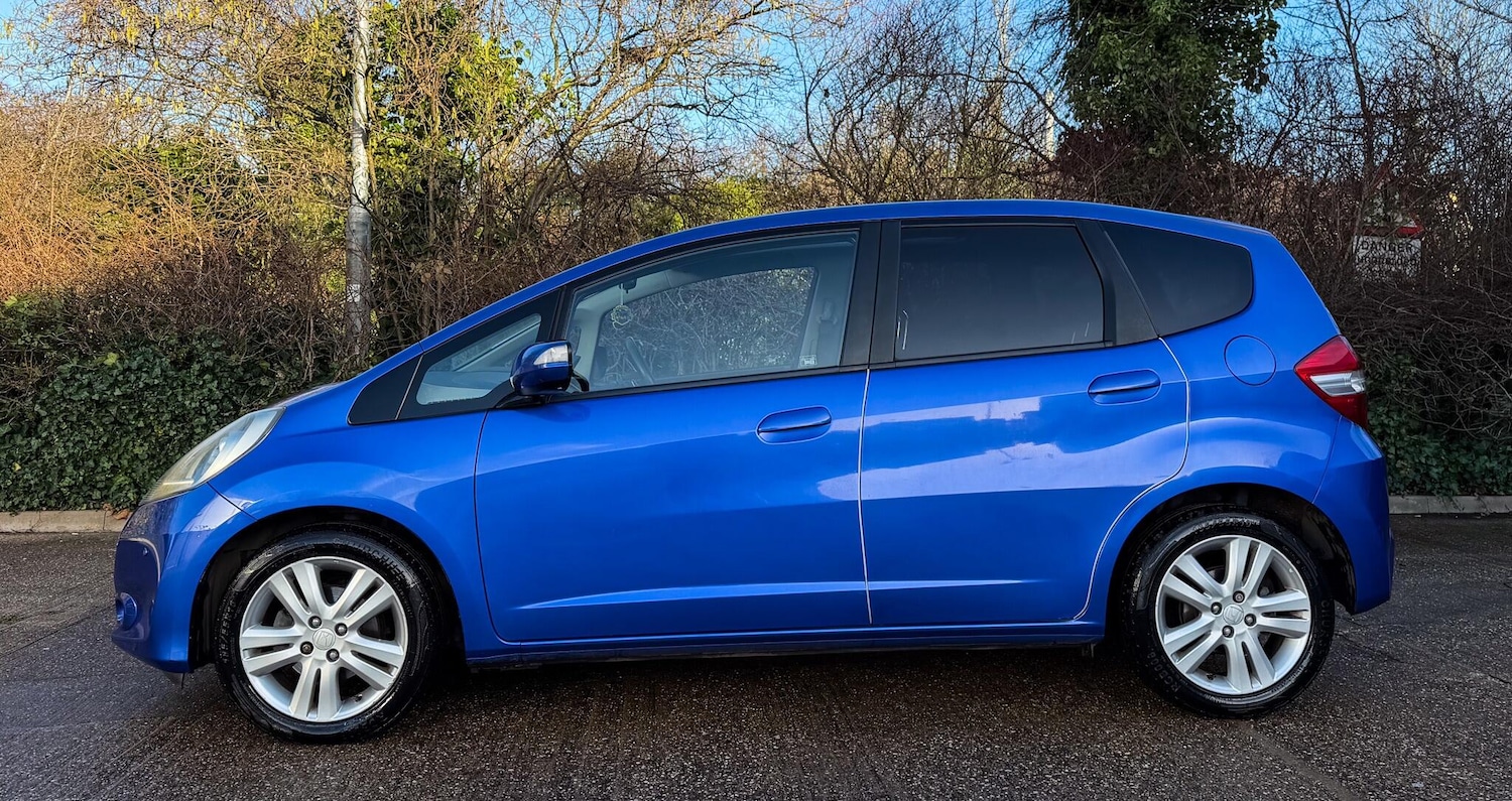 Used Honda Jazz 2012 for sale - 77015521: Photo 6