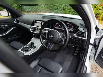 Used BMW 3 Series 2021 for sale - 75867010: Photo