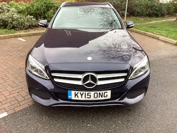 Used Mercedes-Benz C Class 2015 for sale - 77404002: Photo