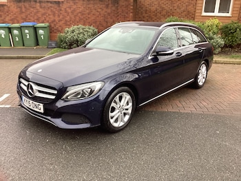 Used Mercedes-Benz C Class 2015 for sale - 77404002: Photo