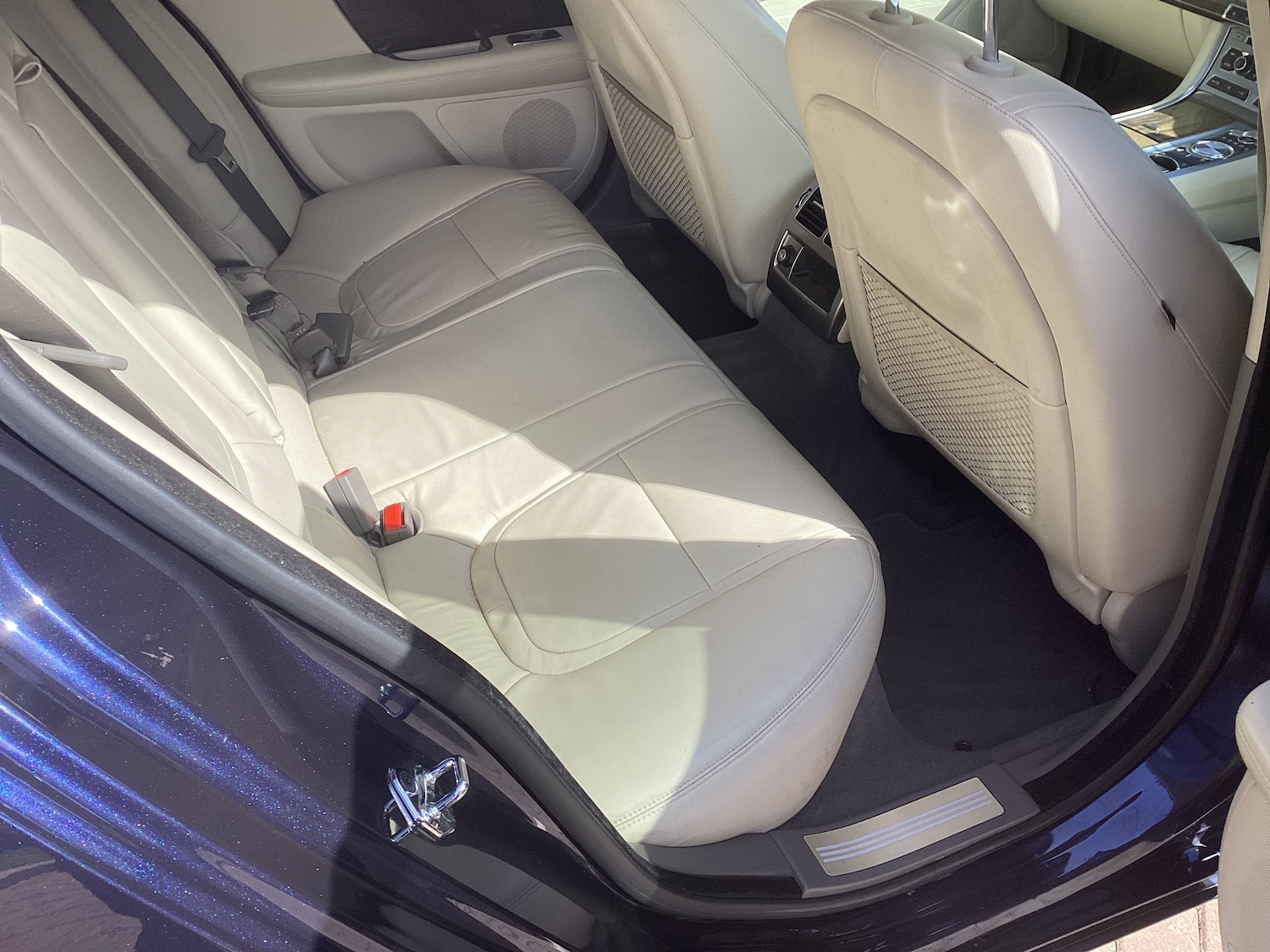 Used Jaguar XF 2014 for sale - 78163779: Photo 14