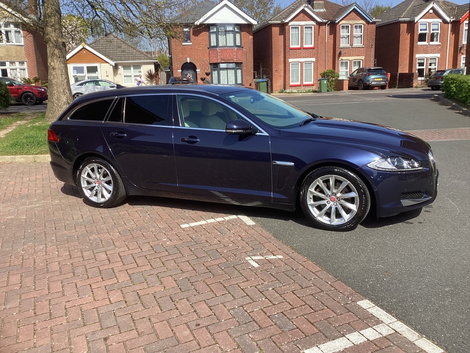 Used Jaguar XF 2014 for sale - 78163779: Photo 5
