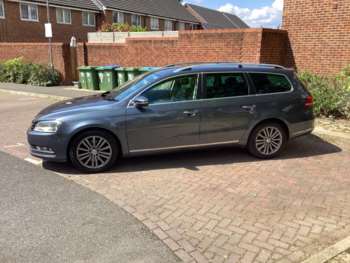 Used Volkswagen Passat 2011 for sale - 74730369: Photo