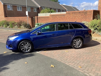 Used Toyota Avensis 2016 for sale - 79476919: Photo