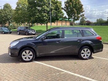 Used Subaru Outback 2011 for sale - 75970362: Photo