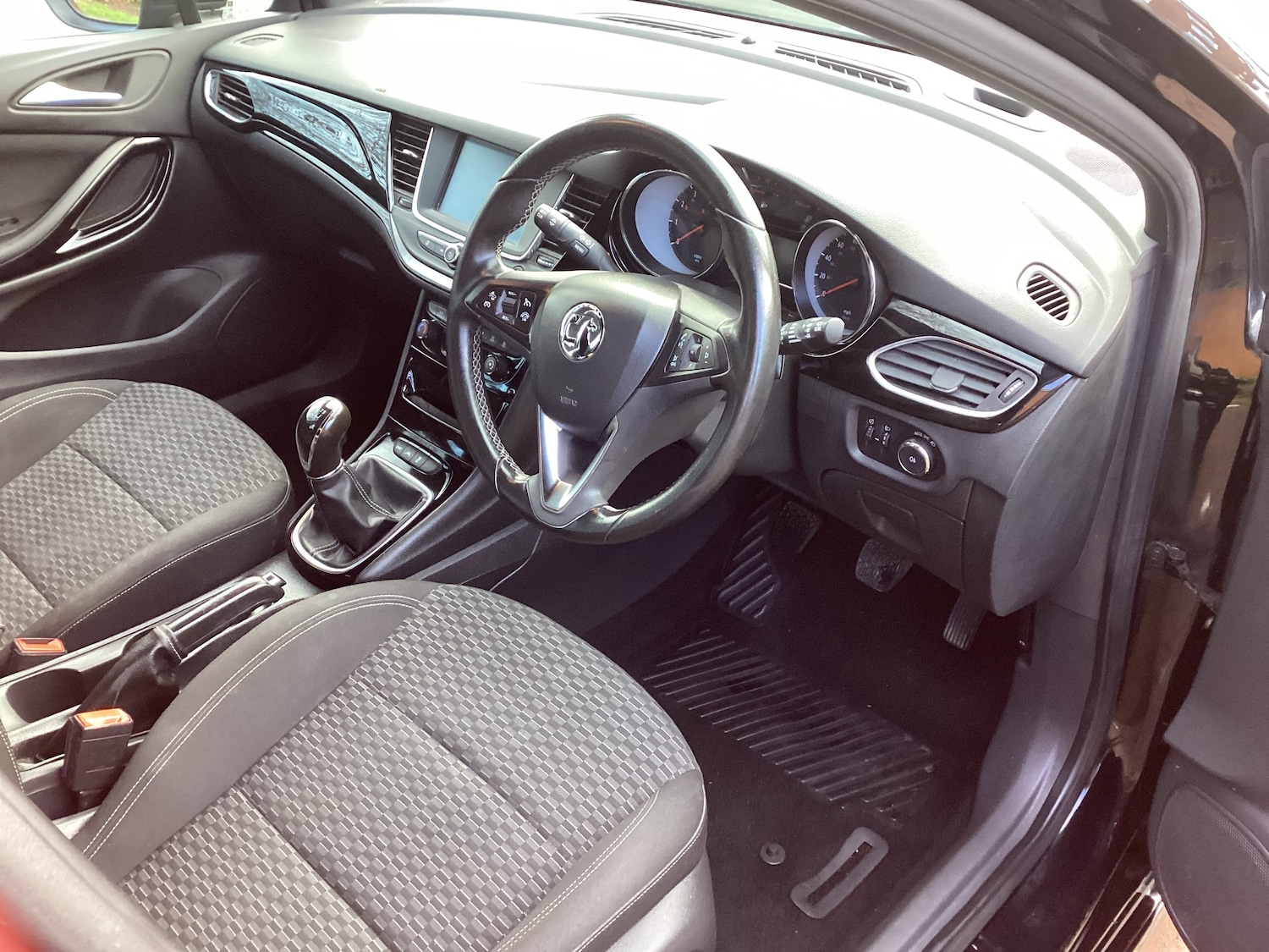 Used Vauxhall Astra 2017 for sale - 76706196: Photo 13