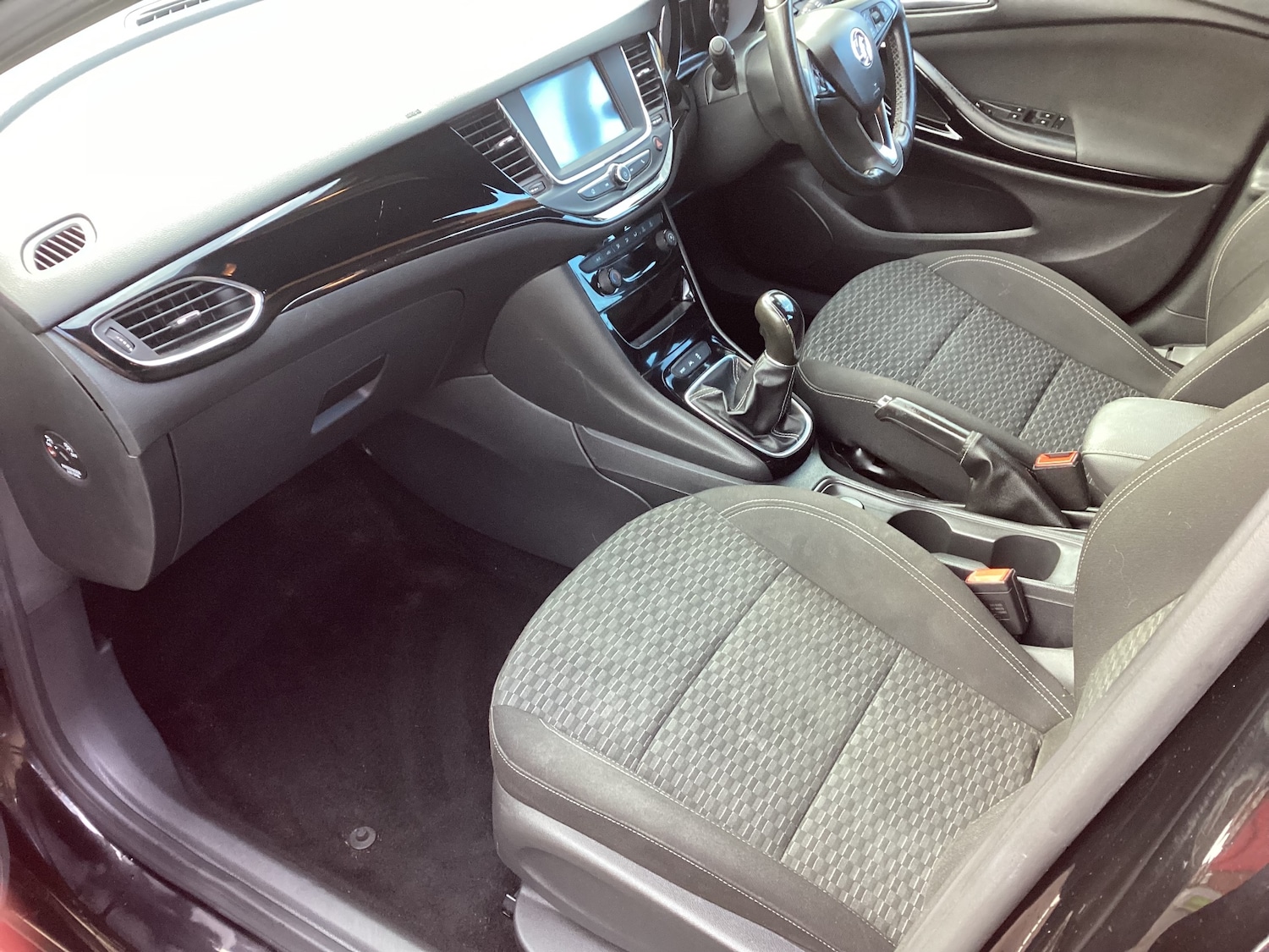 Used Vauxhall Astra 2017 for sale - 76706196: Photo 16