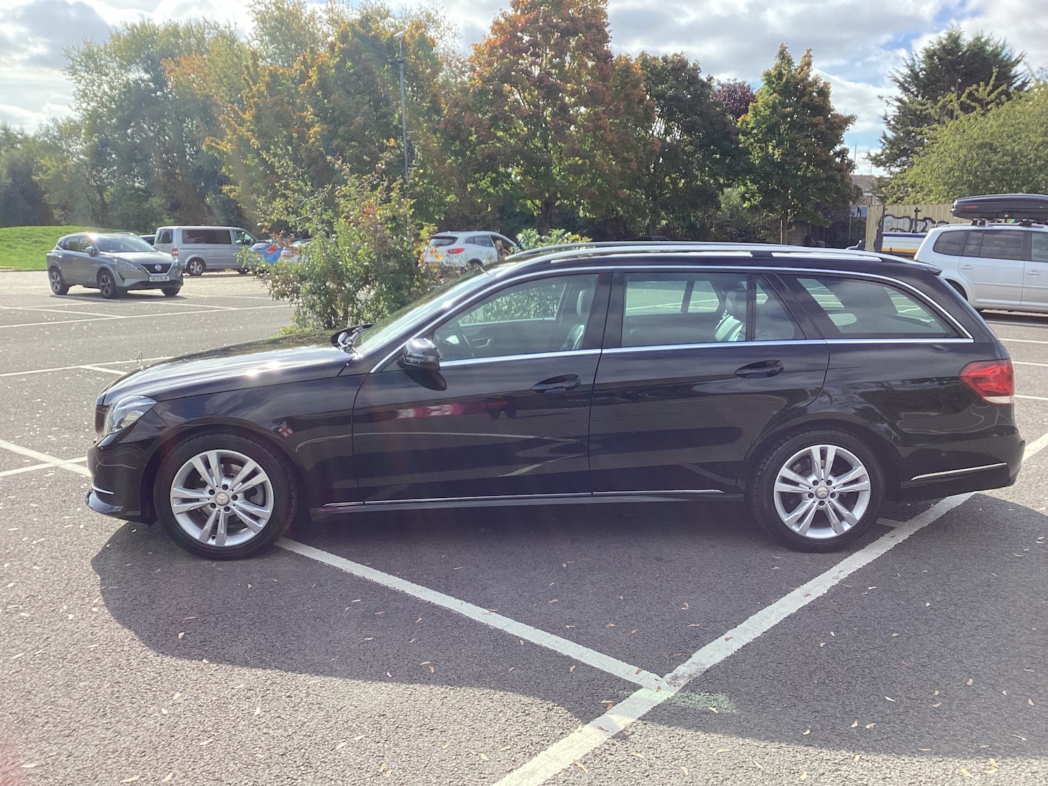 Used Mercedes-Benz E Class 2013 for sale - 76193748: Photo 4