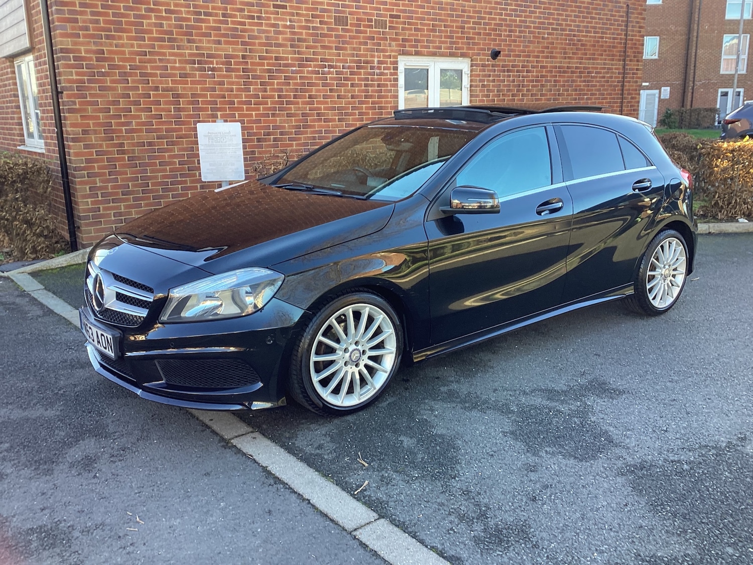 Used Mercedes-Benz A-Class 2013 for sale - 76693909: Photo 3