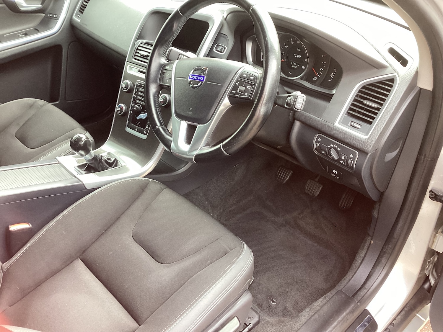 Used Volvo XC60 2014 for sale - 78177123: Photo 12