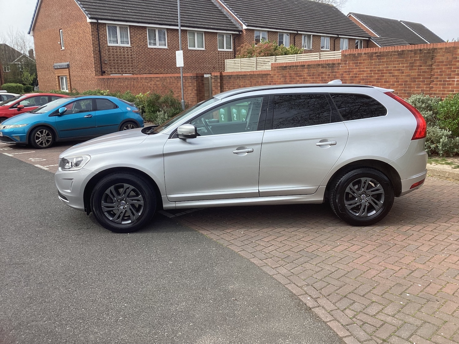 Used Volvo XC60 2014 for sale - 78177123: Photo 4