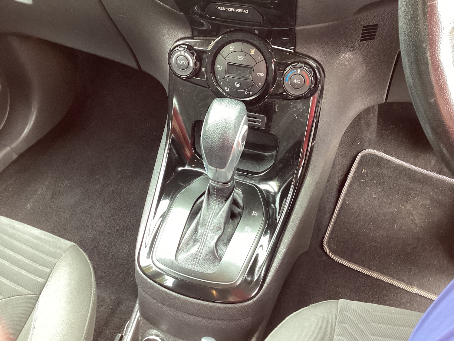 Used Ford Fiesta 2013 for sale - 76206242: Photo 18