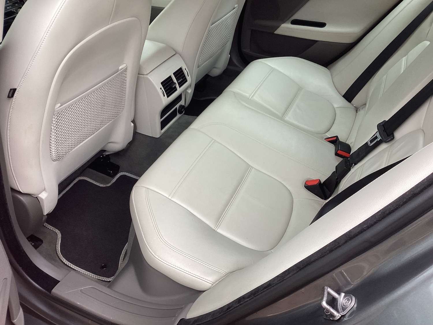 Used Jaguar XE 2017 for sale - 78077261: Photo 12