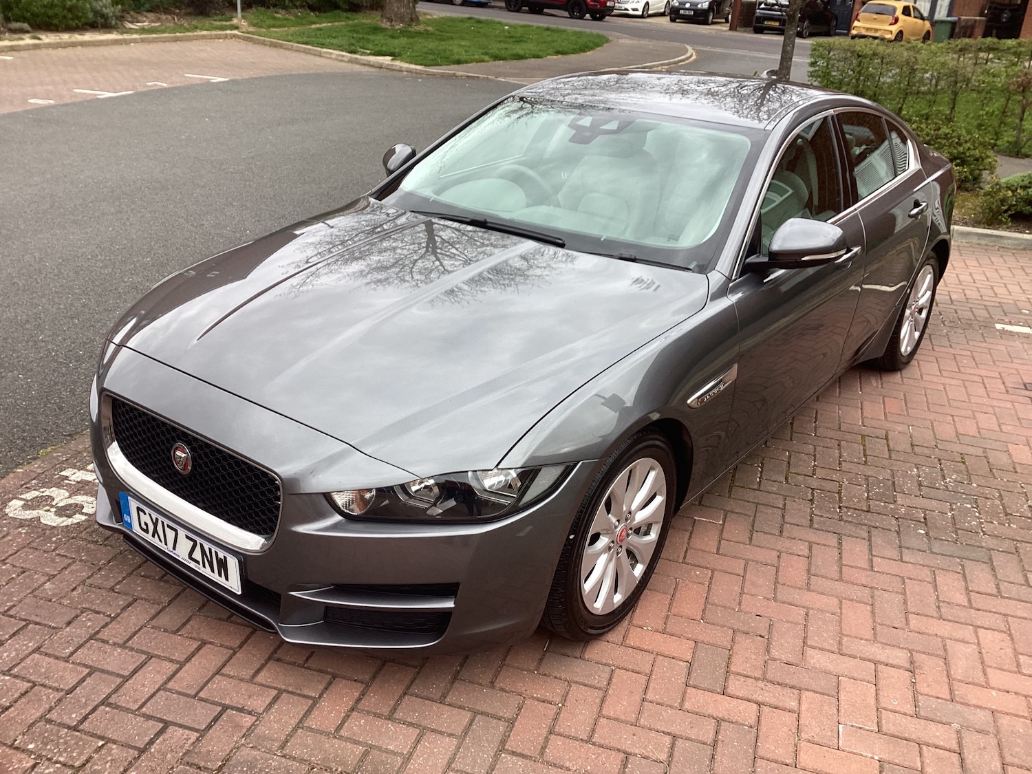Used Jaguar XE 2017 for sale - 78077261: Photo 16