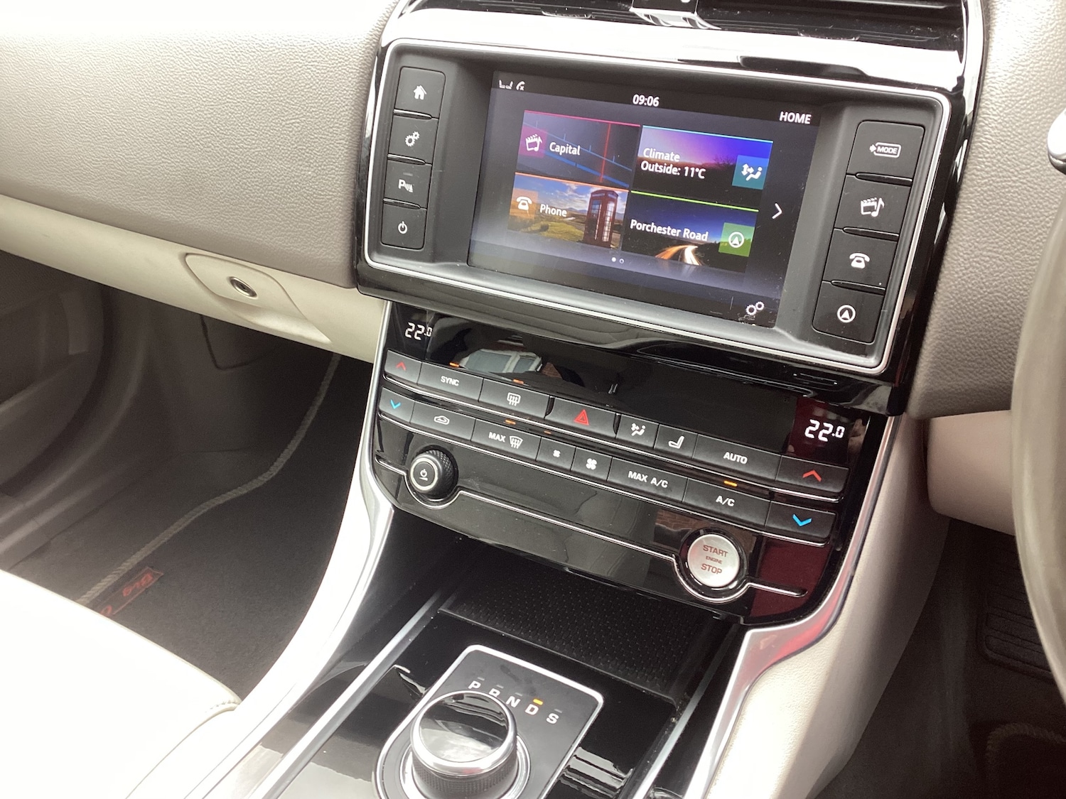 Used Jaguar XE 2017 for sale - 78077261: Photo 20