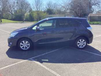 Used Toyota Verso 2016 for sale - 74232640: Photo