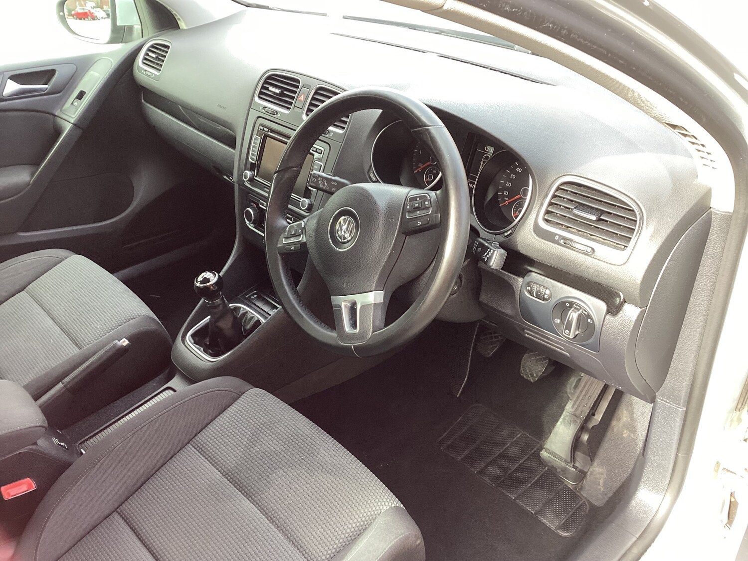 Used Volkswagen Golf 2012 for sale - 77818535: Photo 9