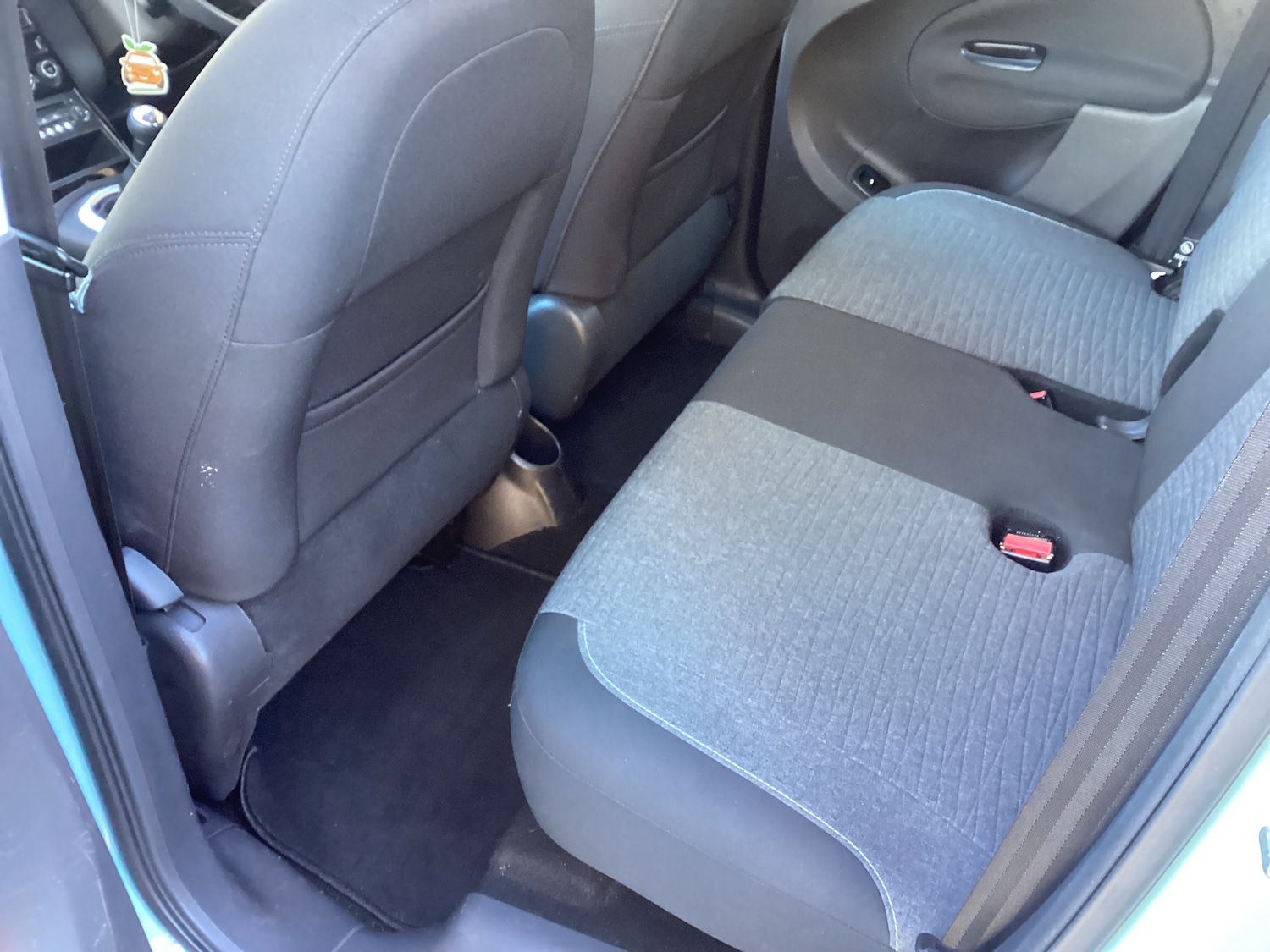 Used Citroen C3 Picasso 2016 for sale - 76638789: Photo 12