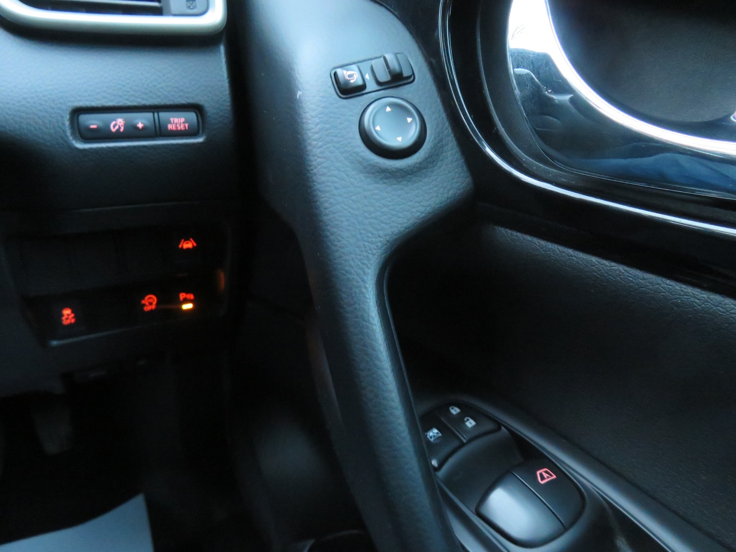 Used Nissan Qashqai 2016 for sale - 77368845: Photo 3