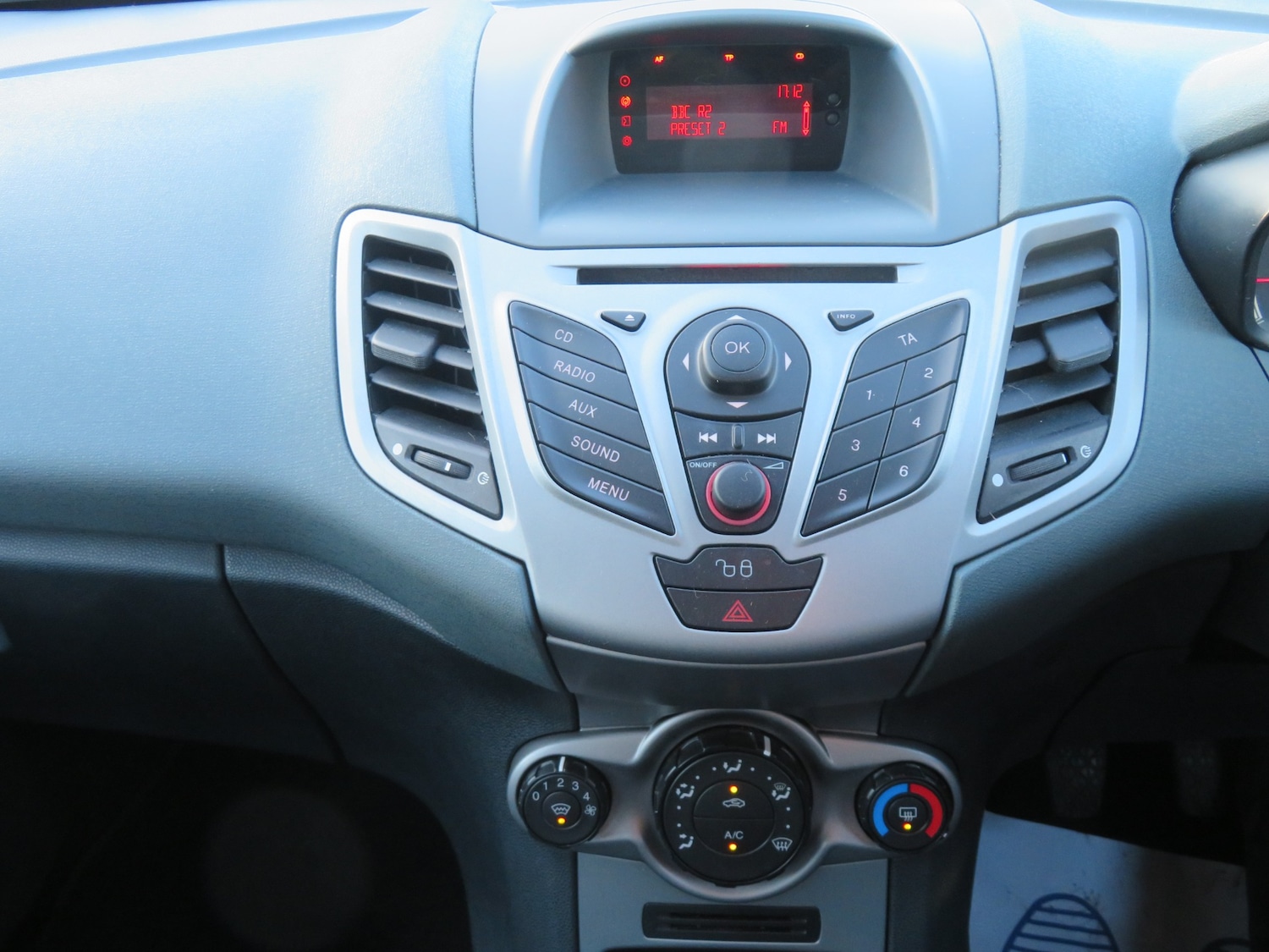 Used Ford Fiesta 2009 for sale - 77976896: Photo 15