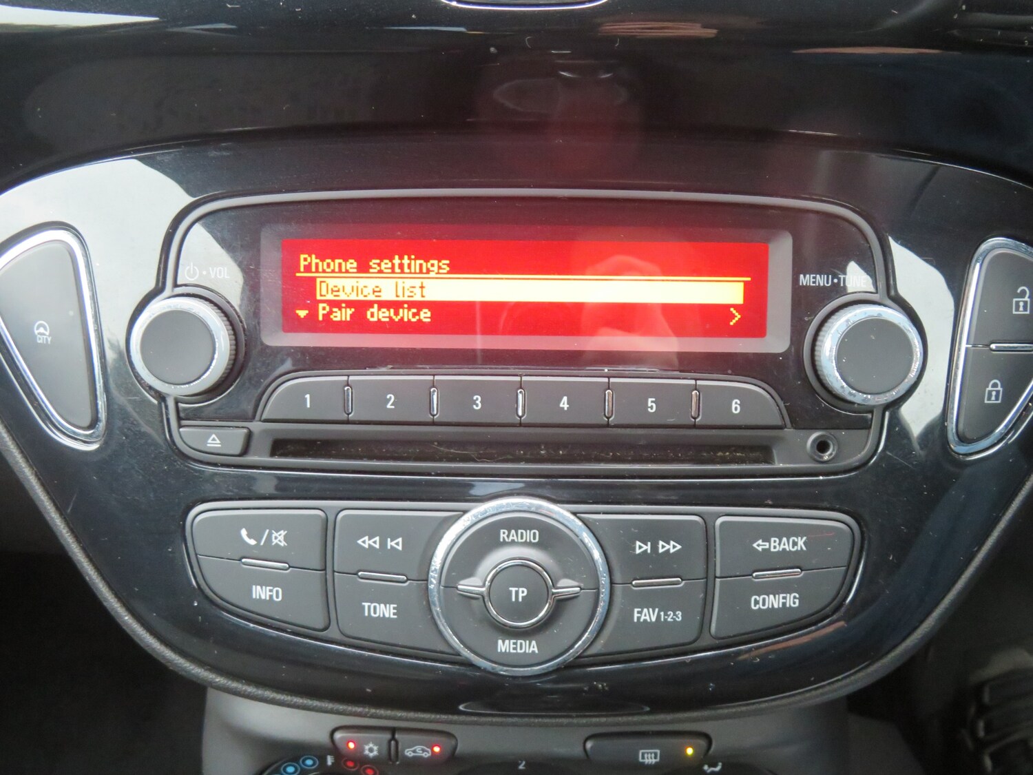 Used Vauxhall ADAM 2015 for sale - 77622588: Photo 16