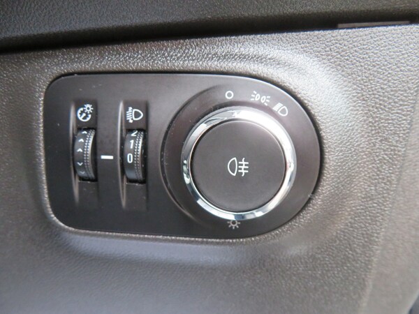 Used Vauxhall ADAM 2013 for sale - 76268701: Photo 18