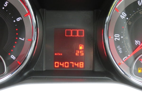 Used Vauxhall ADAM 2013 for sale - 76268701: Photo 32