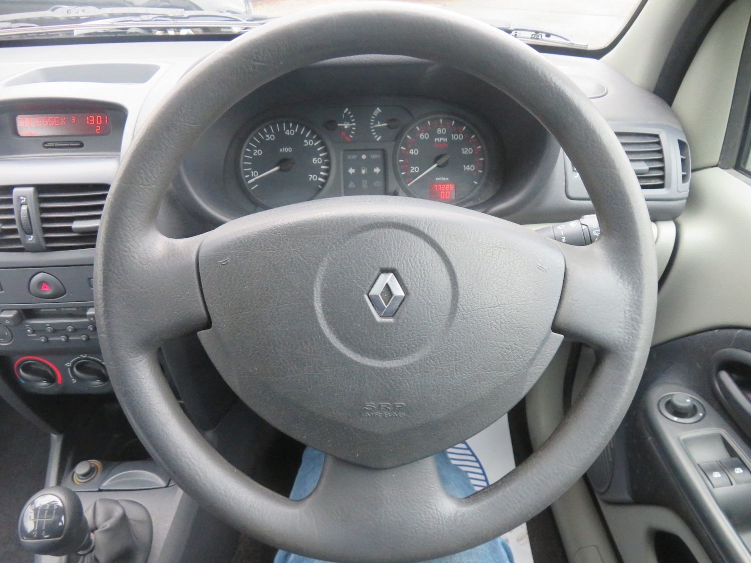 Used Renault Clio 2002 for sale - 77213665: Photo 14