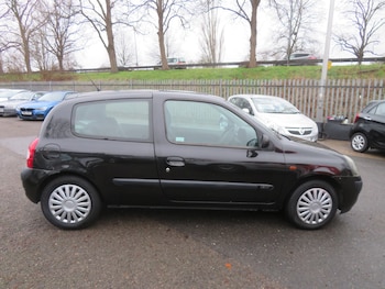 Used Renault Clio 2002 for sale - 77213665: Photo