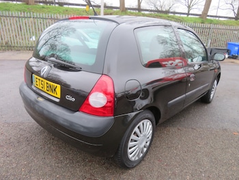 Used Renault Clio 2002 for sale - 77213665: Photo
