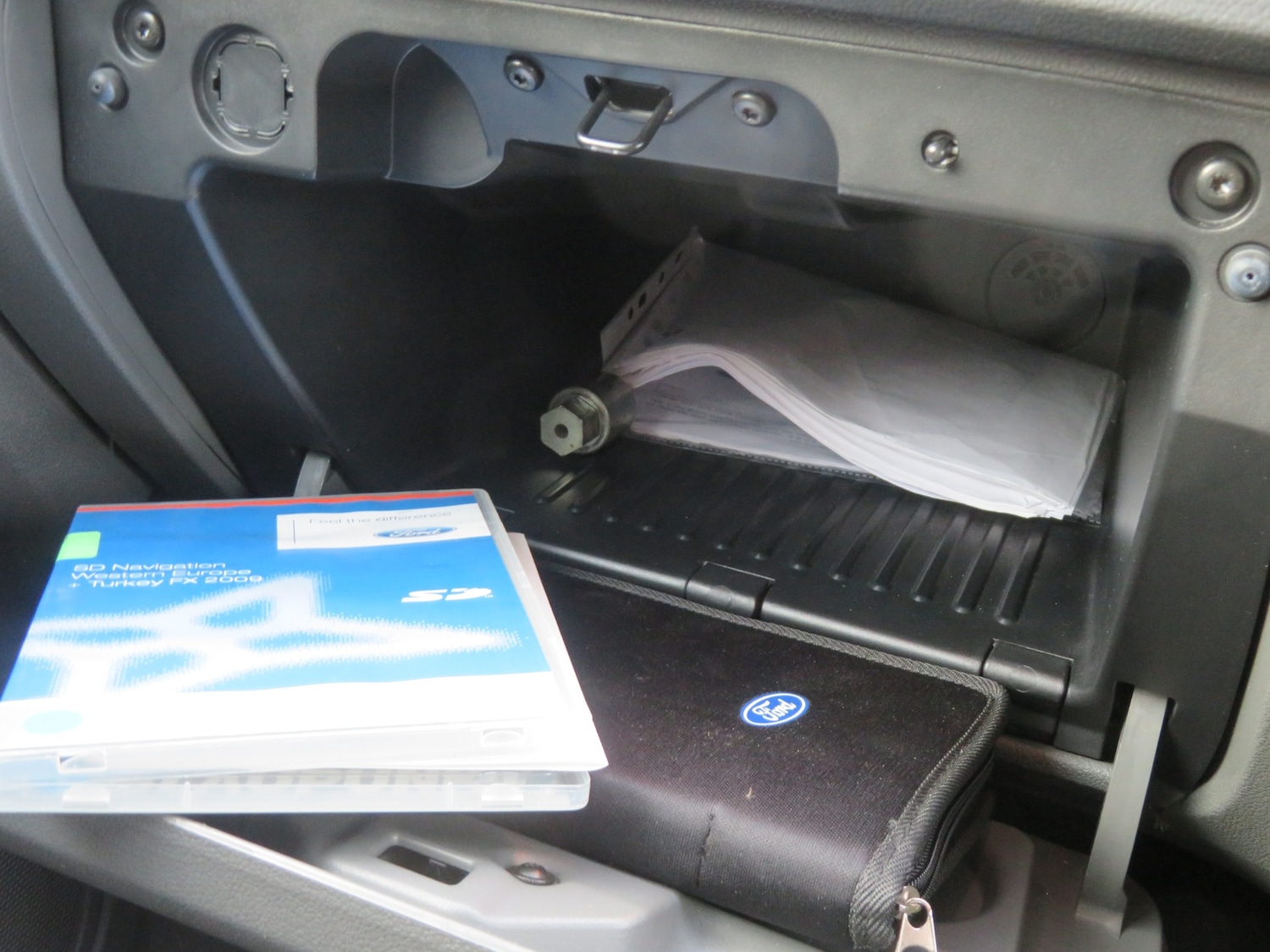 Used Ford Focus 2010 for sale - 77643960: Photo 20