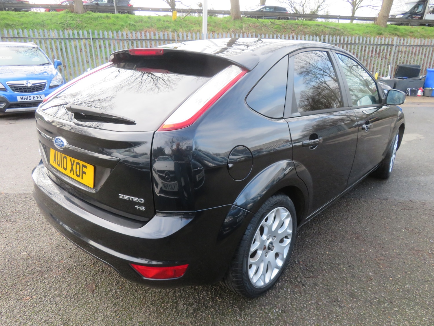 Used Ford Focus 2010 for sale - 77643960: Photo 4