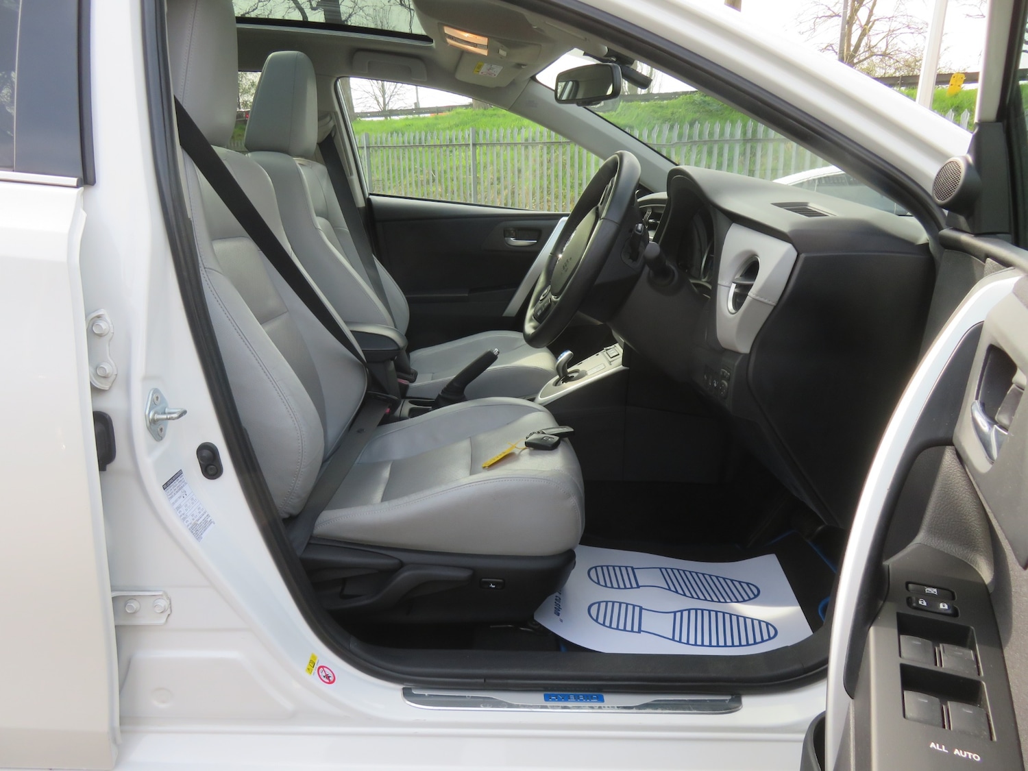 Used Toyota Auris 2013 for sale - 77991840: Photo 10