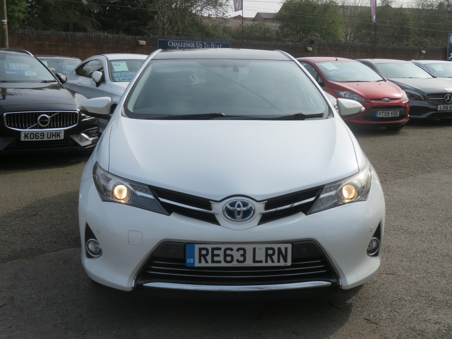 Used Toyota Auris 2013 for sale - 77991840: Photo 2