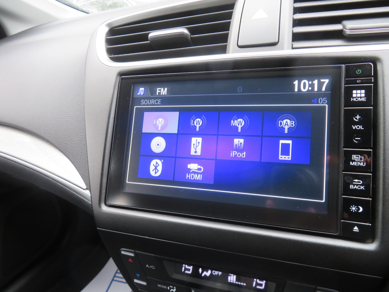 Used Honda Civic 2016 for sale - 76492119: Photo 21