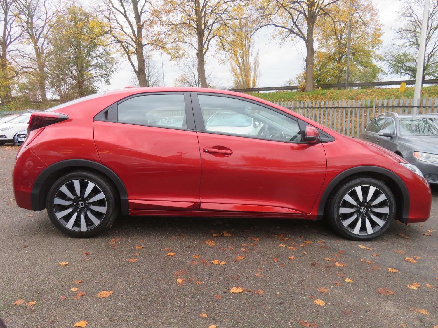 Used Honda Civic 2016 for sale - 76492119: Photo 3