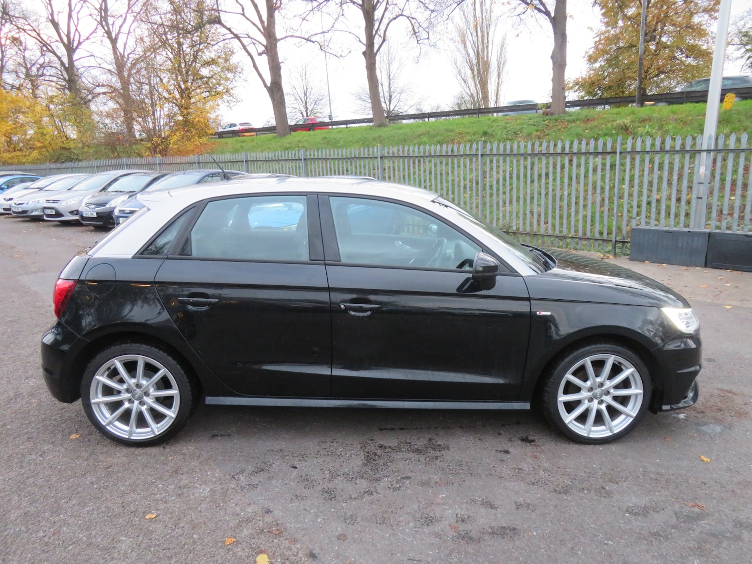 Used Audi A1 2017 for sale - 72920907: Photo 3